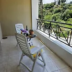Sunflower - 3 Bedroom Spacious Apartment,