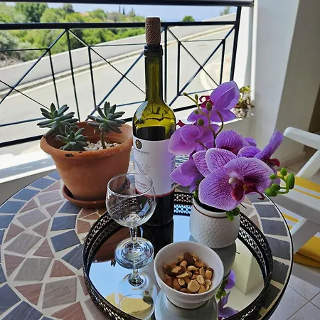 Sunflower - 3 Bedroom Spacious Apartment, 아파트