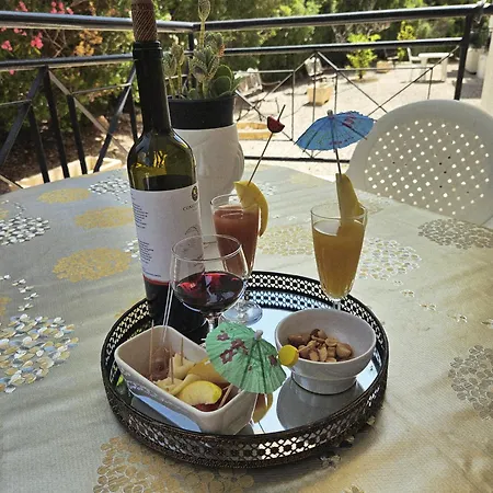 Sunflower - 3 Bedroom Spacious Apartment, 페이야