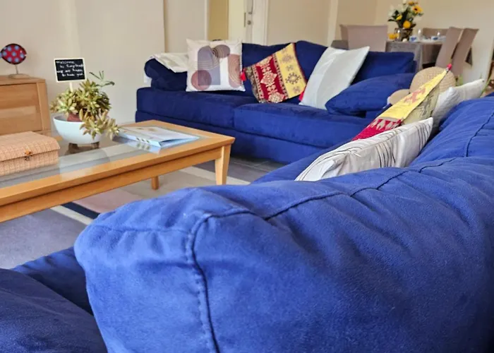 Sunflower - 3 Bedroom Spacious Apartment, * Pegeia